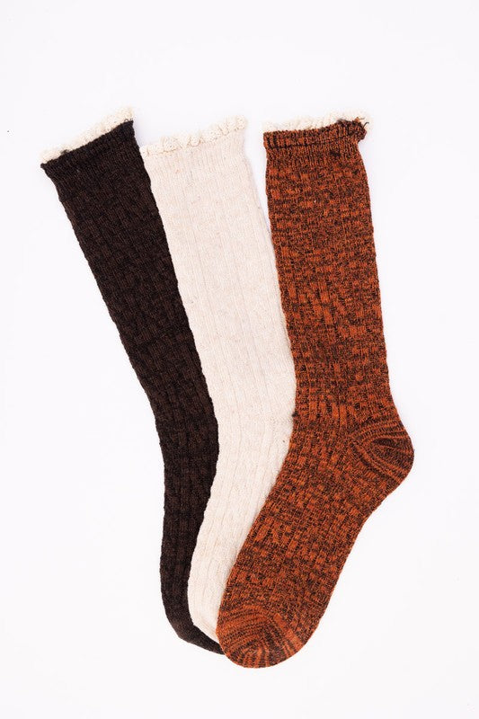 Autumn Vibes ribbed socks with ruffle trim in fall colors

