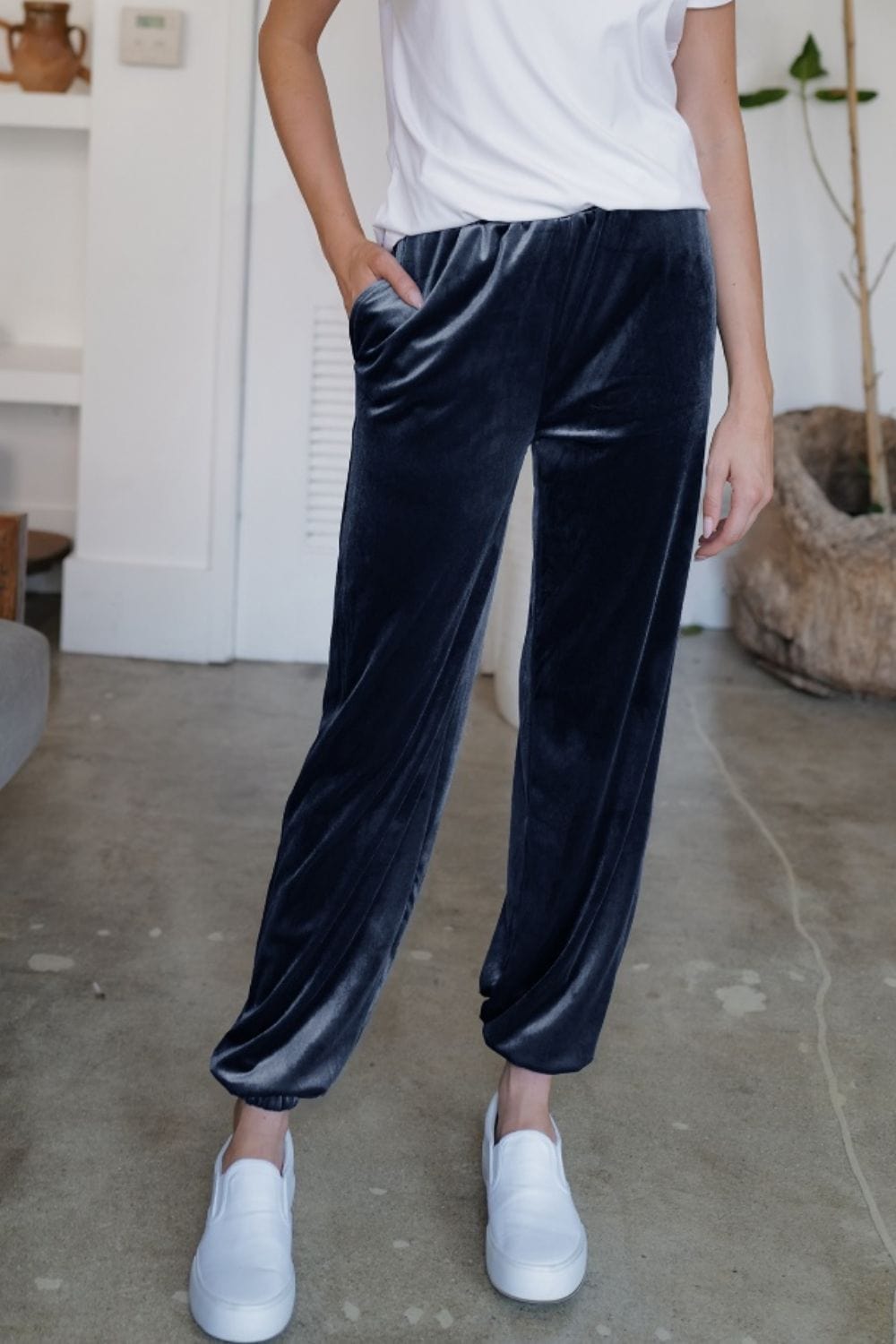 Pocketed Elastic Waist Joggers