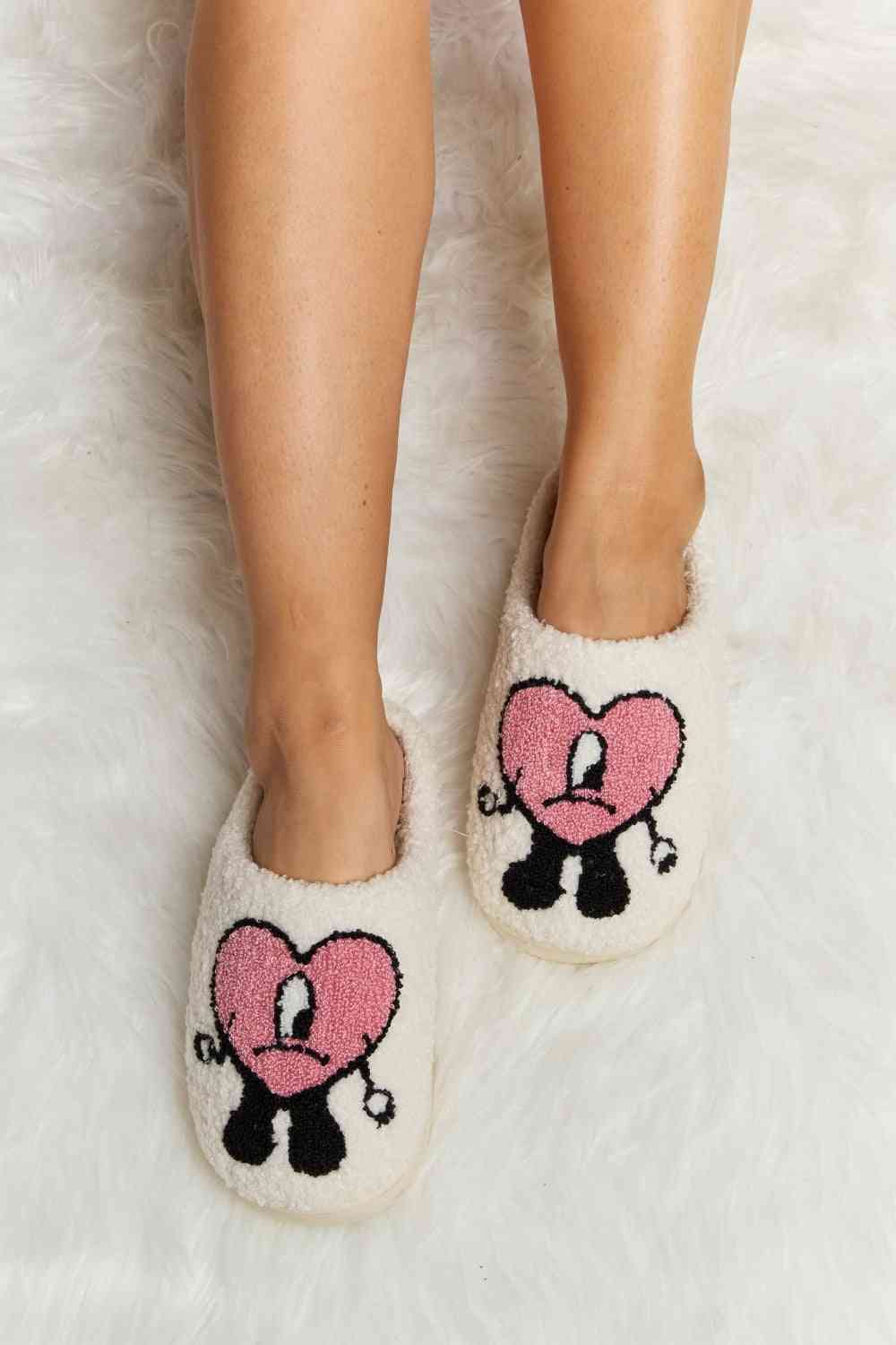 Melody Love Heart Print Plush Slippers