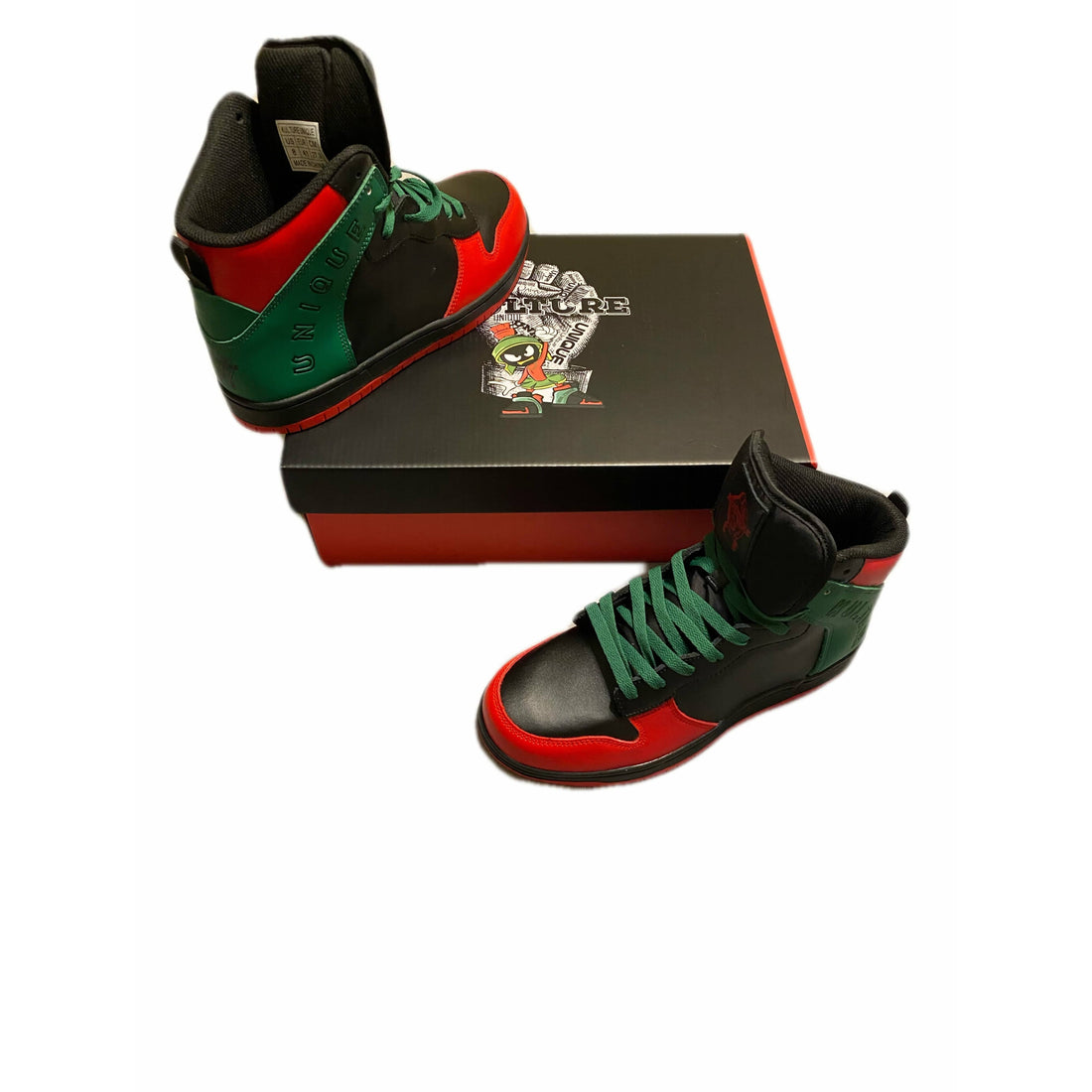 martians unique kulture limited edition red black green sneakers mid top l leather  pattern  designer shoes marvin the martian 